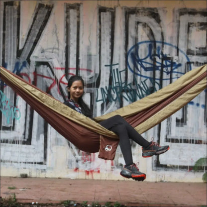 Original Hängematte TTTM in braun-tan gestreiftem Design